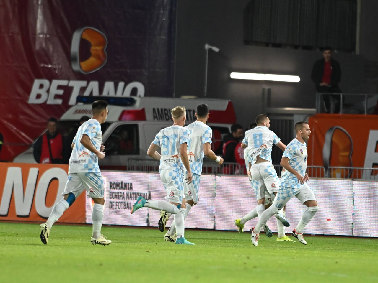 „Mai bine stau acasă!” Căpitanul Corvinului Hunedoara, declarație războinică înainte de Supercupa cu FCSB_26