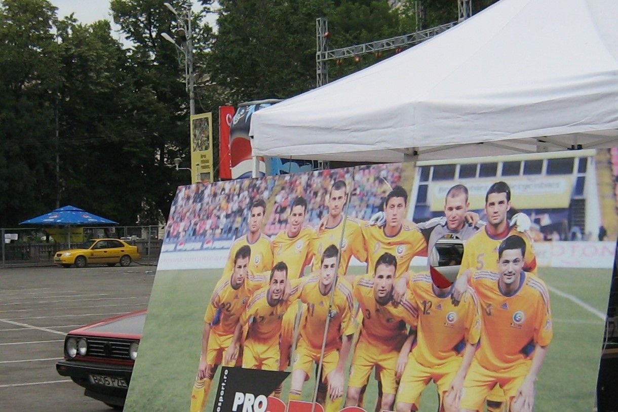 Imagini de colecție din 2008. Cum au trăit fanii naționalei meciul cu Olanda în 