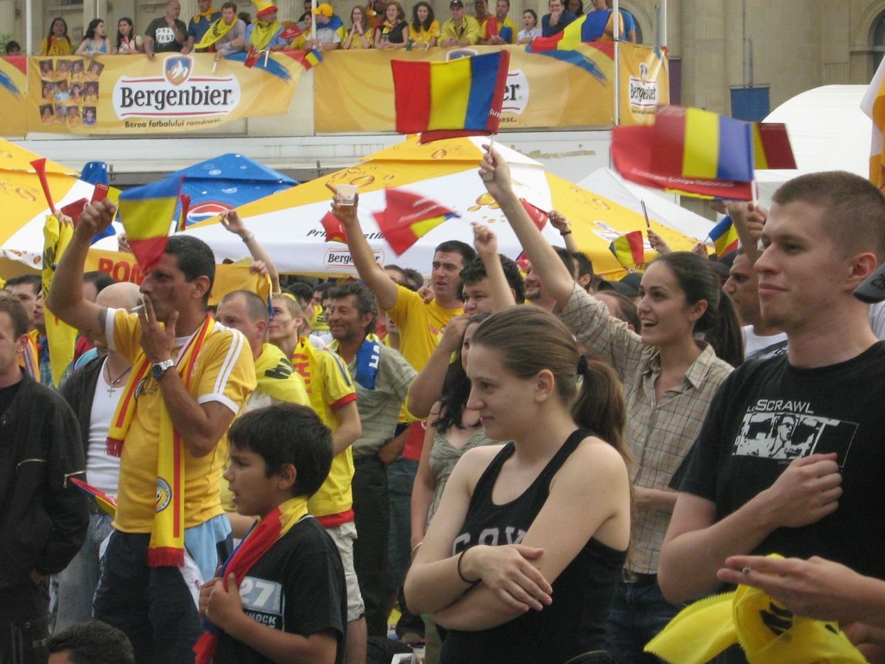 Imagini de colecție din 2008. Cum au trăit fanii naționalei meciul cu Olanda în 