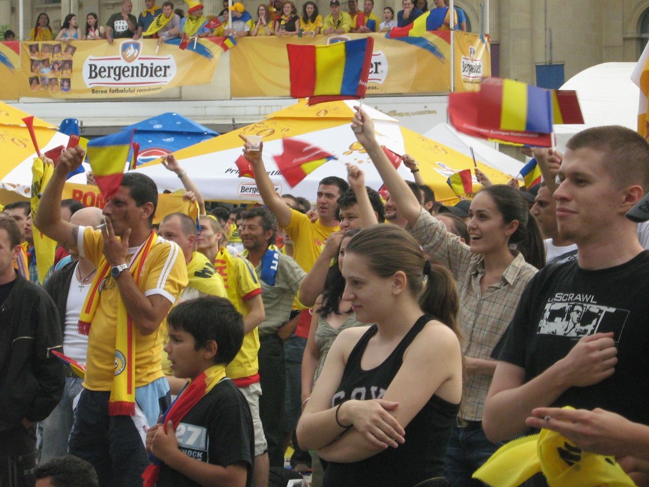 Imagini de colecție din 2008. Cum au trăit fanii naționalei meciul cu Olanda în