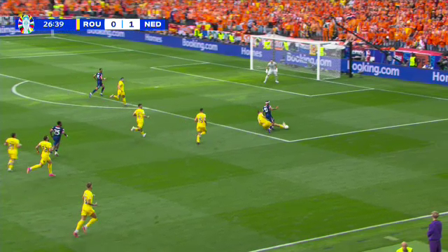 Pază și protecție. Radu Drăgușin, intervenție decisivă în fața lui Memphis Depay_2