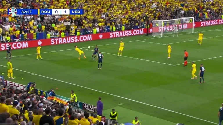 Rom&acirc;nia - Olanda | Minutul 83: GOL Olanda!