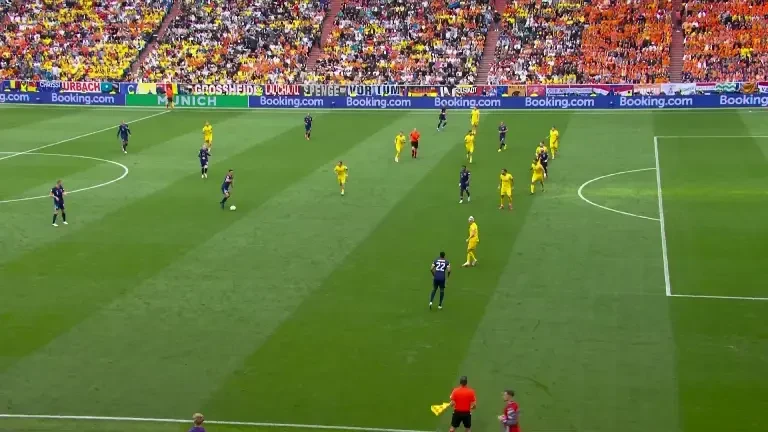 România - Olanda | Minutul 31: Ocazie Olanda!