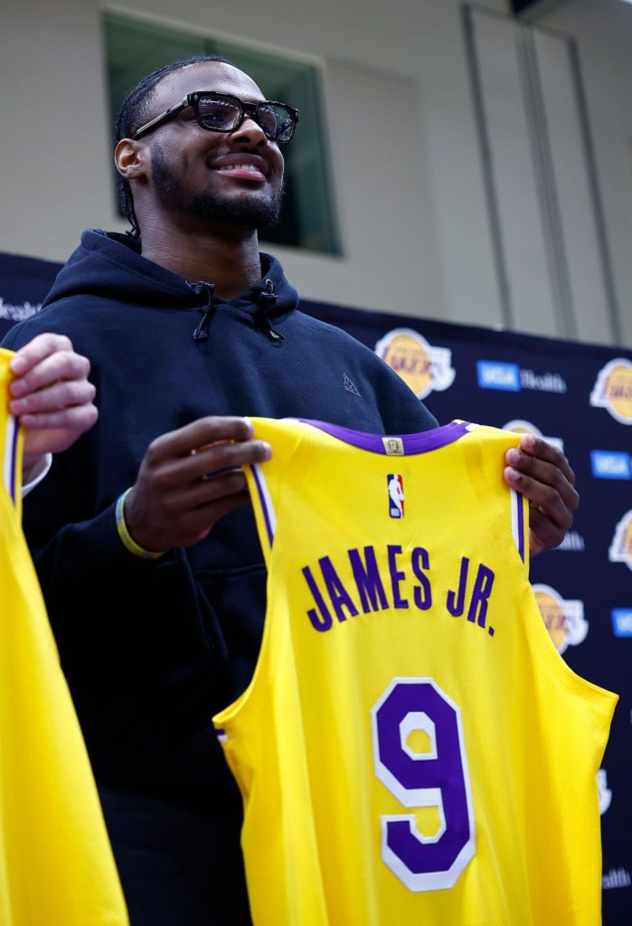 LeBron James e acuzat de fanii lui Los Angeles Lakers că și-a șantajat clubul!_8