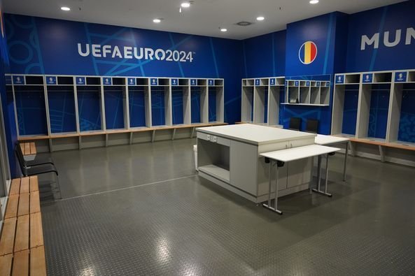Reacția germanilor după ce au văzut cum a lăsat România vestiarul de la Munchen_2