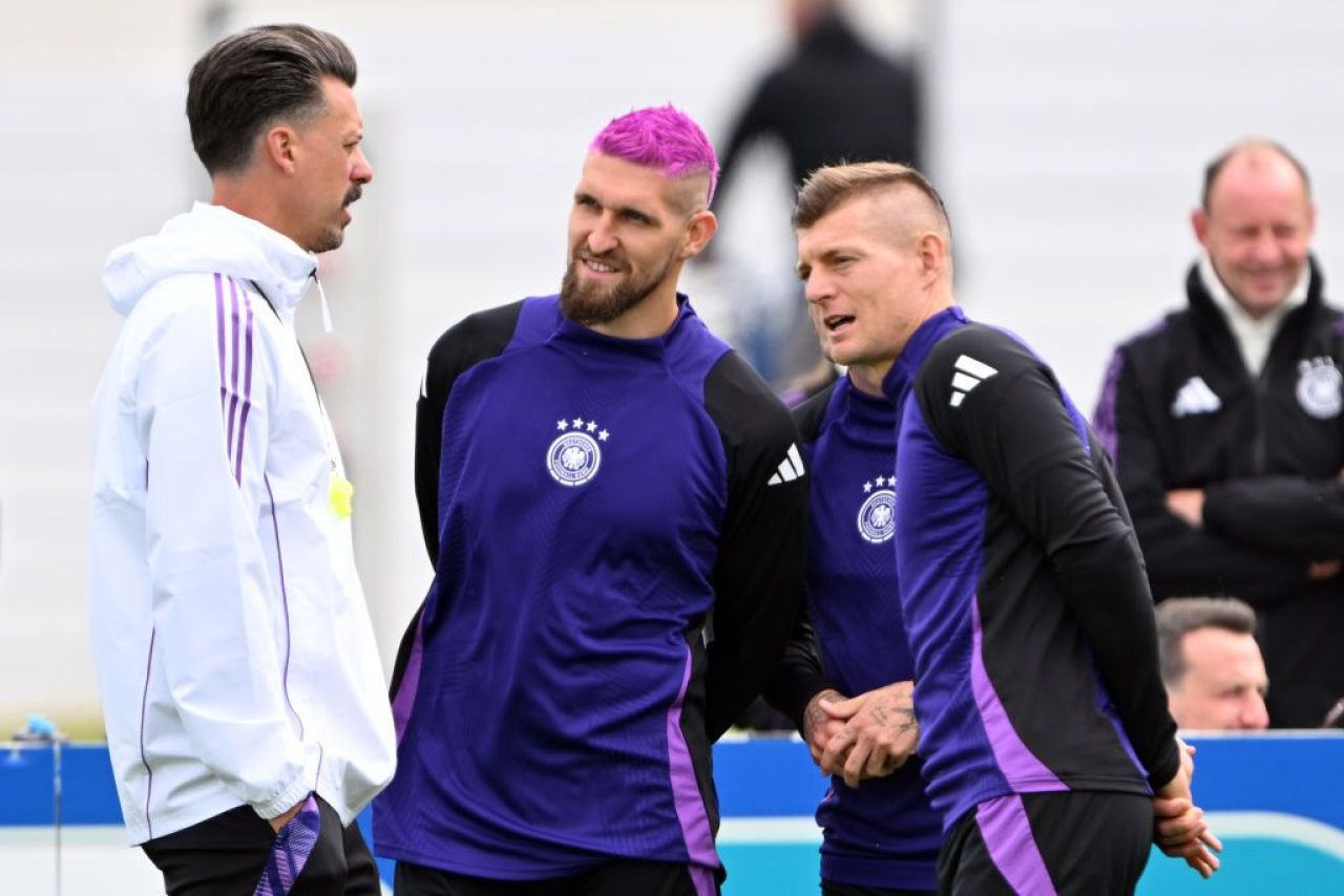 Starul Germaniei l-a copiat pe Andrei Rațiu! Look-ul pe care îl va avea la meciul cu Spania din ”sferturile” EURO 2024_19