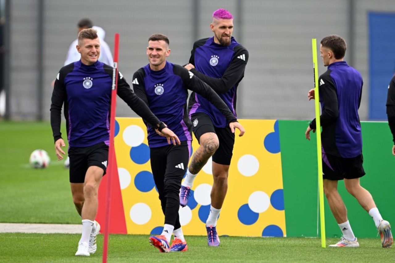 Starul Germaniei l-a copiat pe Andrei Rațiu! Look-ul pe care îl va avea la meciul cu Spania din ”sferturile” EURO 2024_26