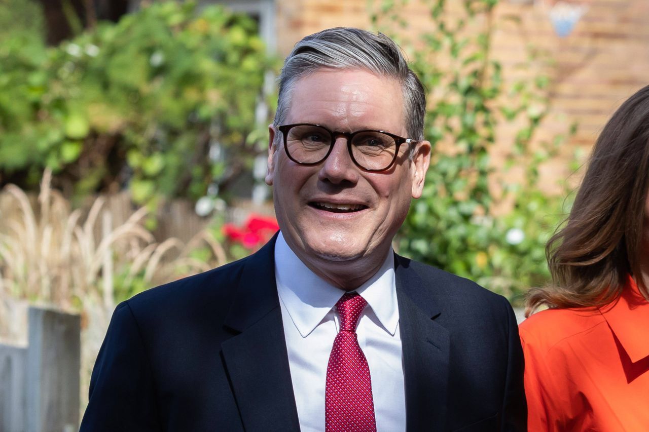 Noul prim-ministru al Marii Britanii este fotbalist activ! Keir Starmer și Partidul Laburist au obținut o victorie zdrobitoare în alegeri_7