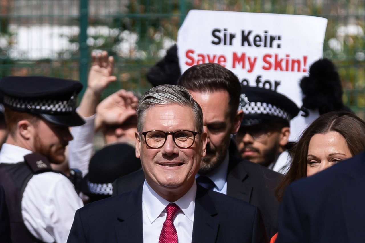Noul prim-ministru al Marii Britanii este fotbalist activ! Keir Starmer și Partidul Laburist au obținut o victorie zdrobitoare în alegeri_8