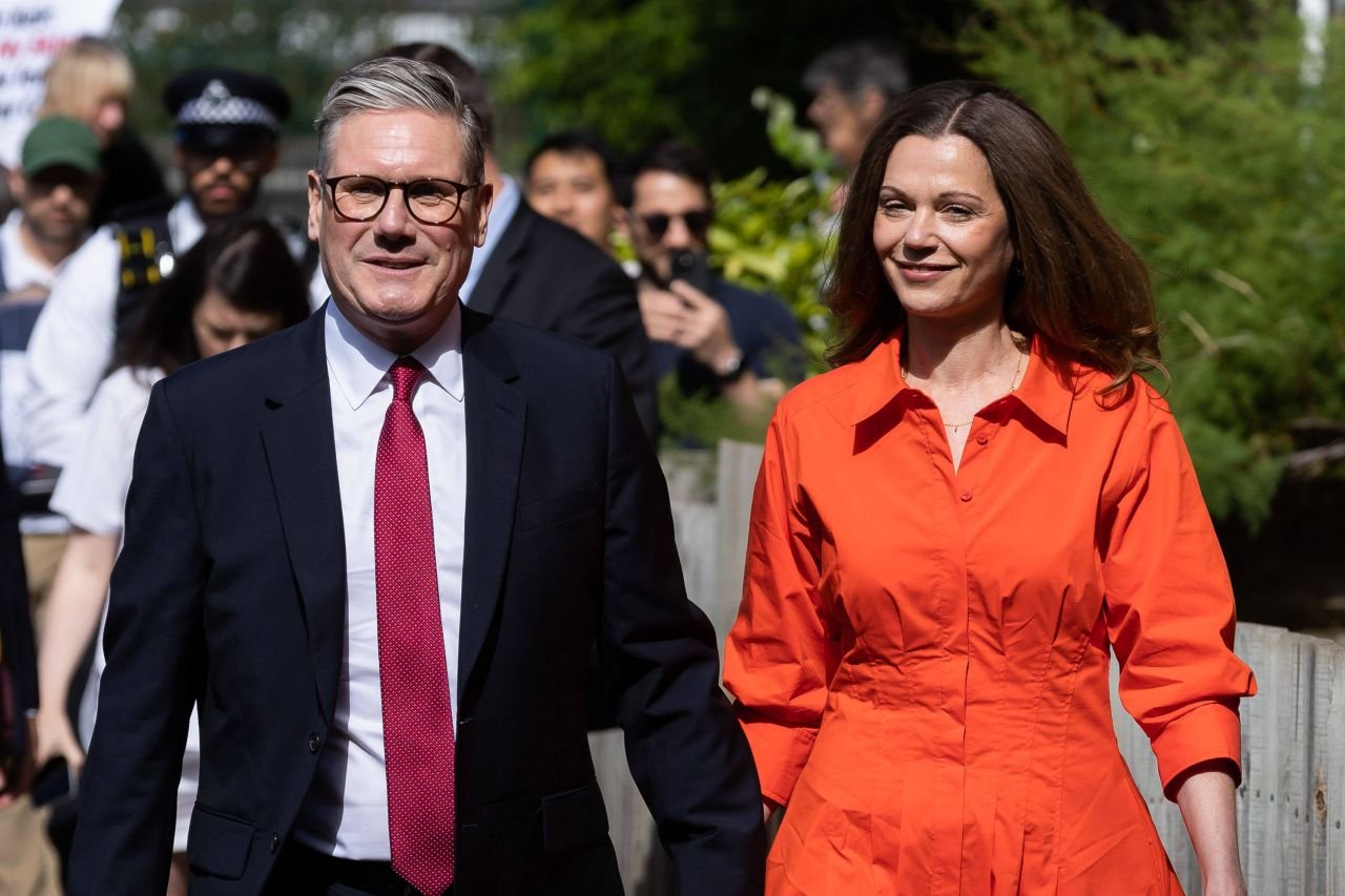 Noul prim-ministru al Marii Britanii este fotbalist activ! Keir Starmer și Partidul Laburist au obținut o victorie zdrobitoare în alegeri_2