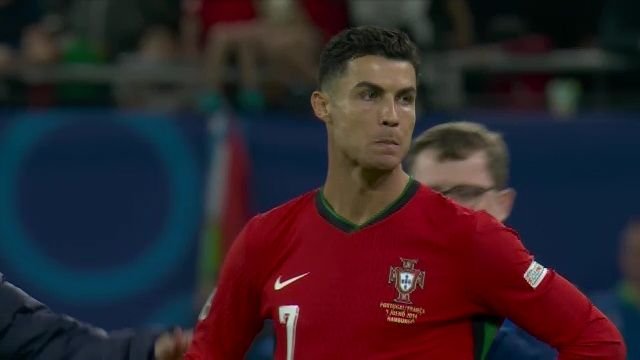 Moment superb: ce a făcut Cristiano Ronaldo imediat după eliminarea Portugaliei de la EURO 2024_10
