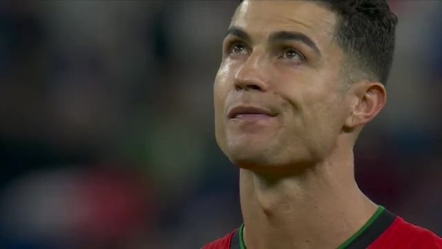 Moment superb: ce a făcut Cristiano Ronaldo imediat după eliminarea Portugaliei de la EURO 2024_16