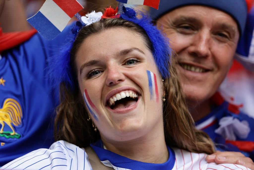 Frumusețile de la EURO 2024! Imagini spectaculoase cu fanele care au făcut senzație în tribune _104