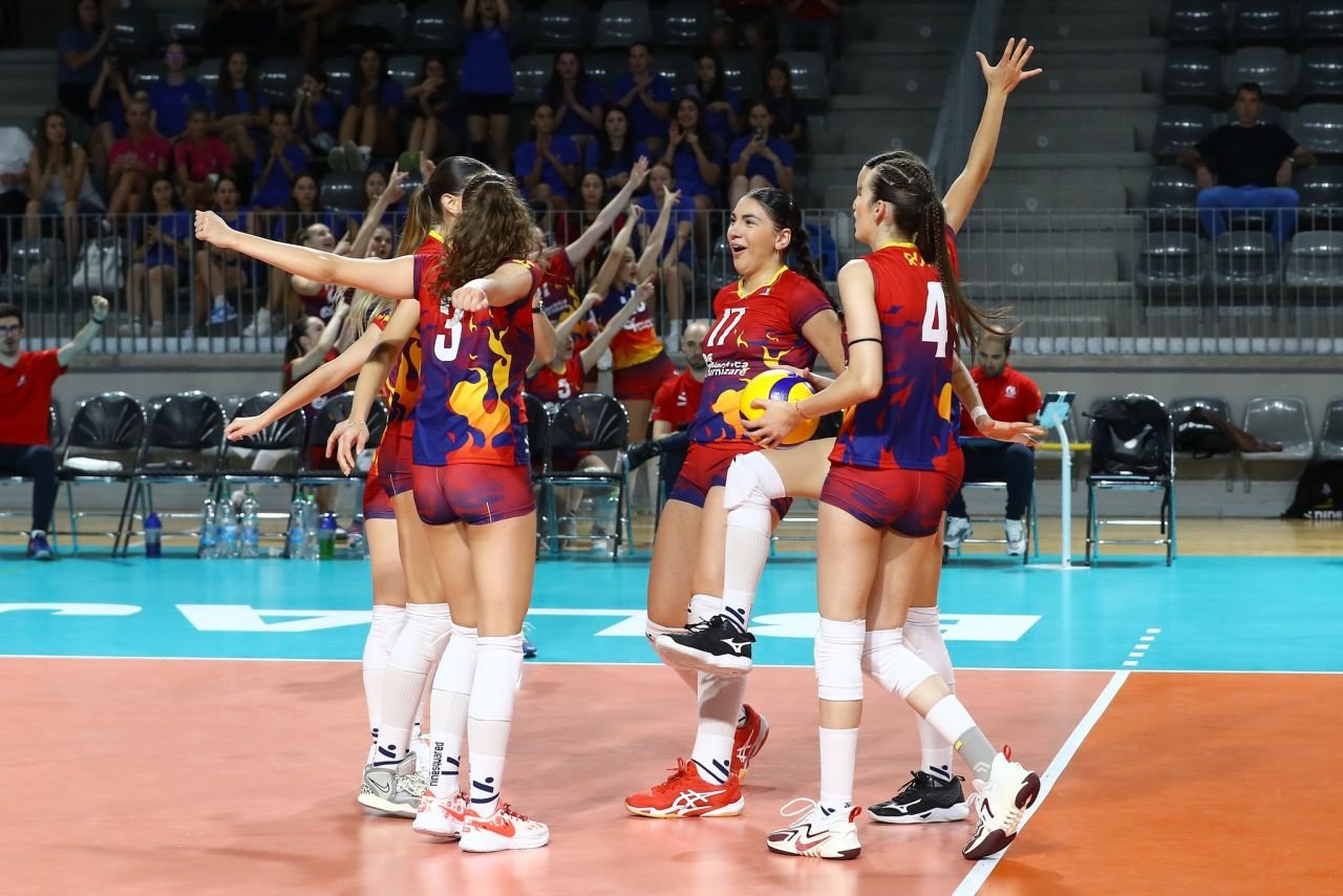 ”Ce seară minunată, luptăm pentru semifinale”! Naționala de fete Under 18 a României, a treia victorie la EURO, cu Bianca Cucu fantastică_2