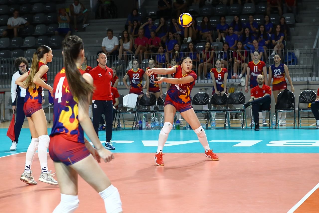”Ce seară minunată, luptăm pentru semifinale”! Naționala de fete Under 18 a României, a treia victorie la EURO, cu Bianca Cucu fantastică_14