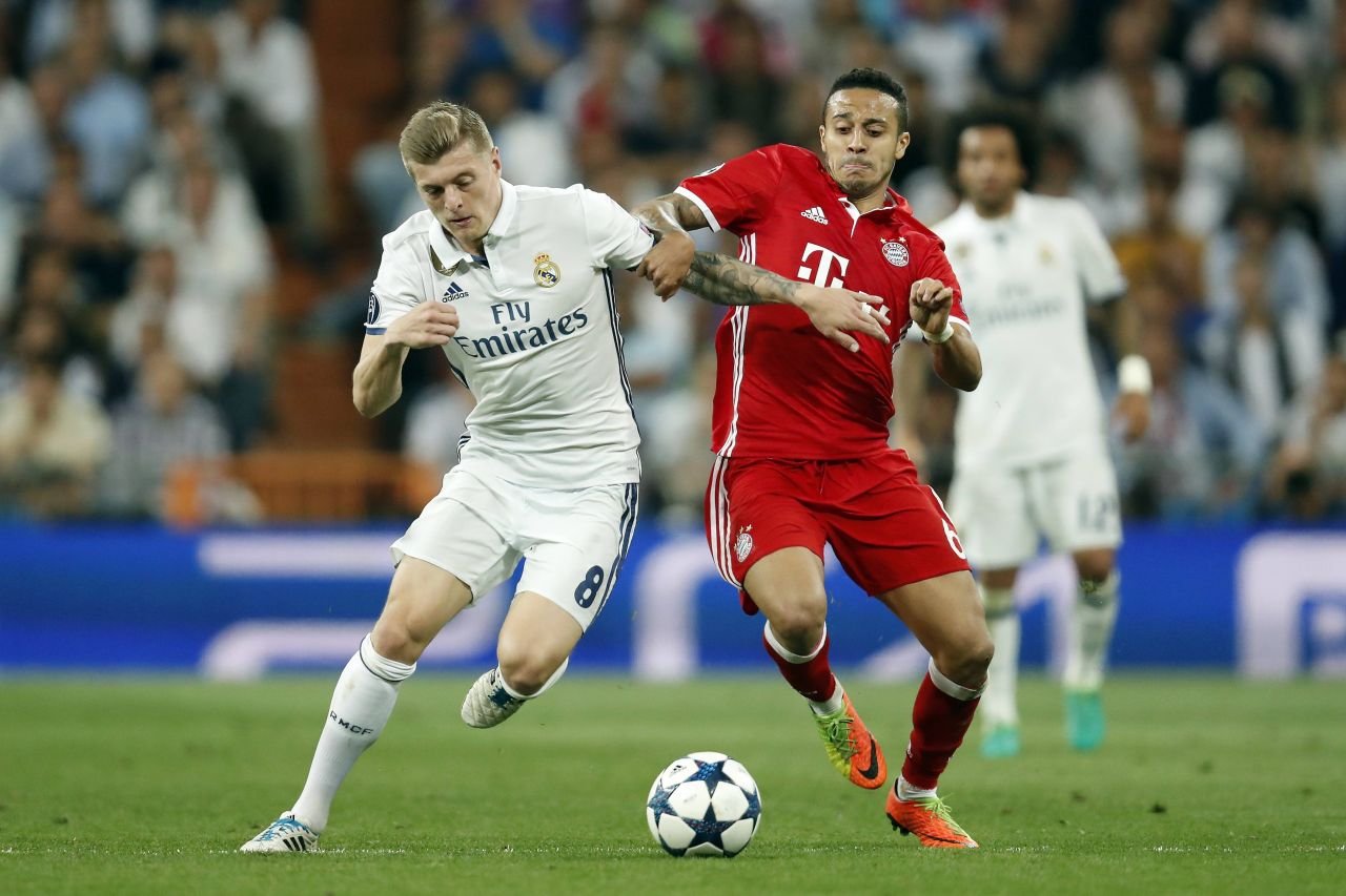 După Toni Kroos, fotbalul pierde un alt mijlocaș de legendă! A făcut 