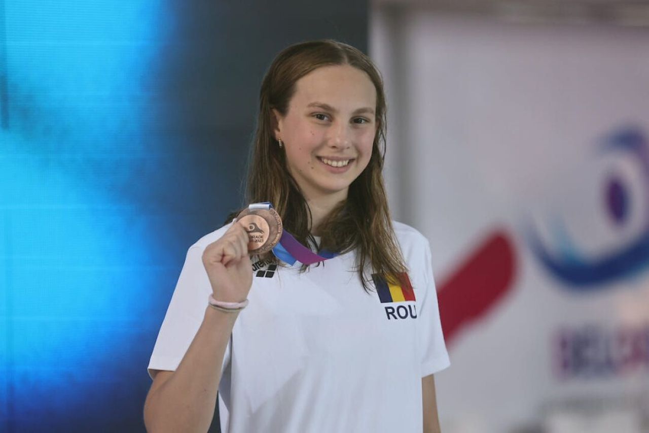 Daria Silișteanu, noua stea a înotului românesc! Aur la Campionatele Europene pentru sportiva de la Dinamo_1