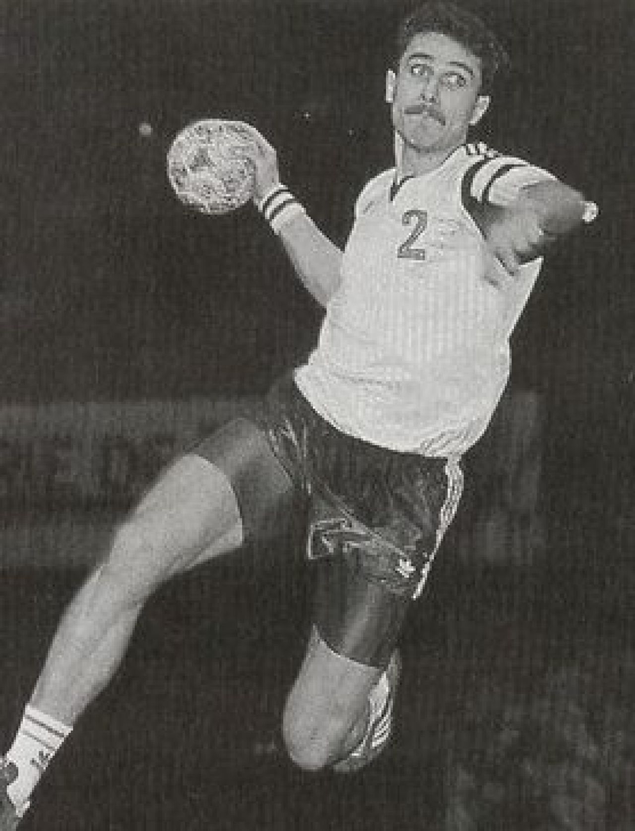 Cristian Zaharia, un jucător imens și mustața lui de poveste! Ce face acum medaliatul cu bronz de la Campionatul Mondial din 1990_3