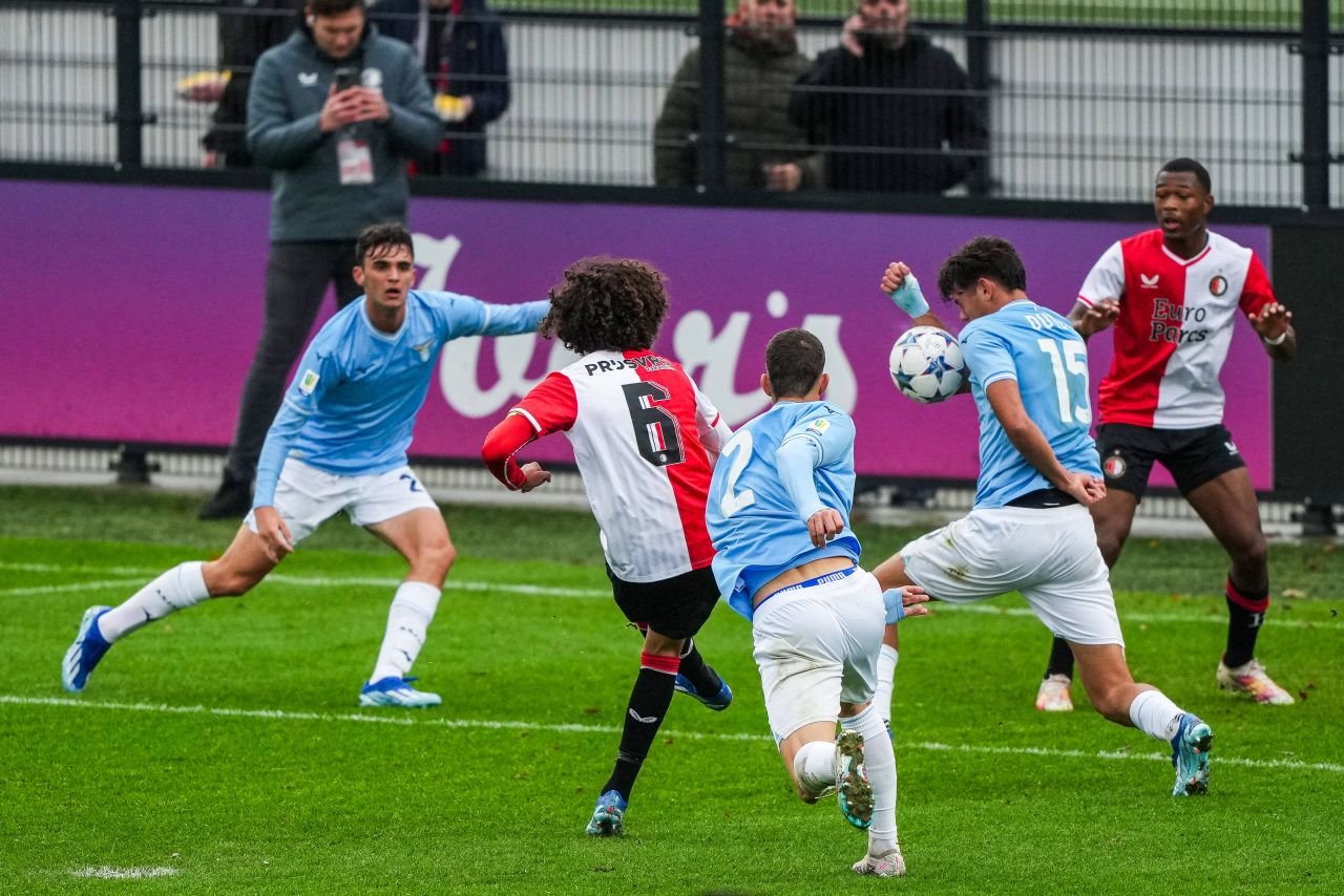 Fundașul român de Champions League de la Lazio a semnat azi cu AC Milan! ”Milan e Milan, m-au tratat la alt nivel”_9
