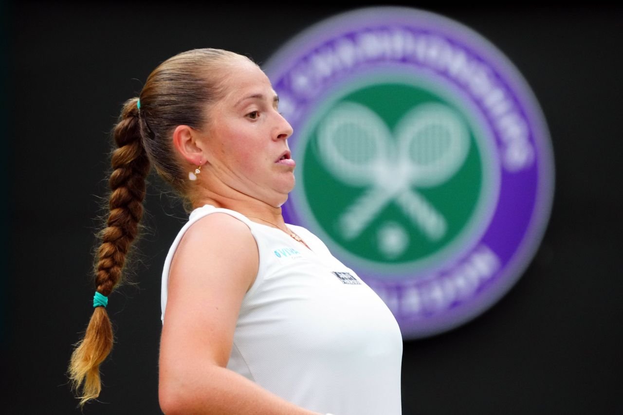 Jelena Ostapenko bate tot! Ce victimă a mai făcut la Wimbledon 2024