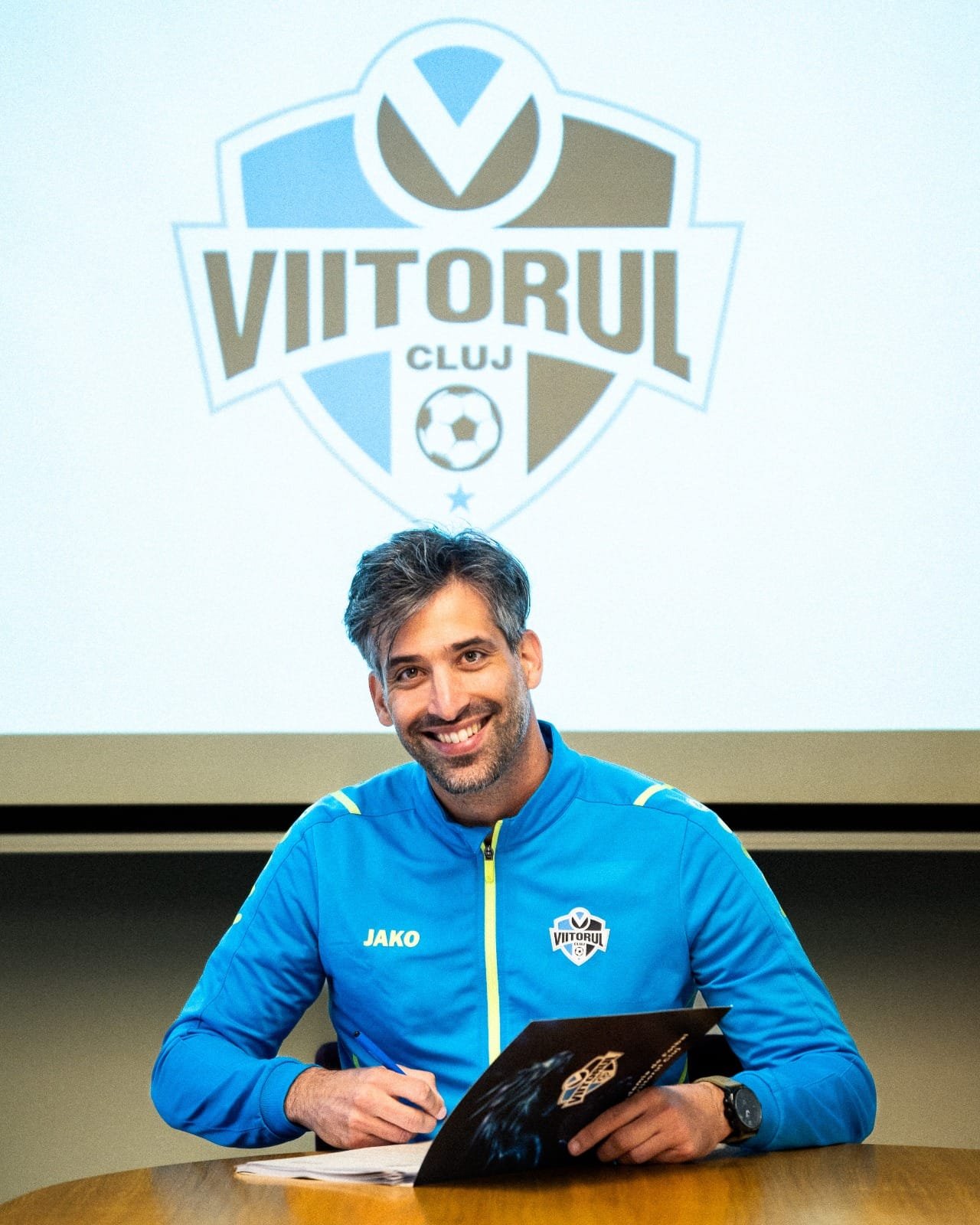 Fostul atacant portughez al lui CFR Cluj, numit antrenor principal la o echipă de top din România!_4