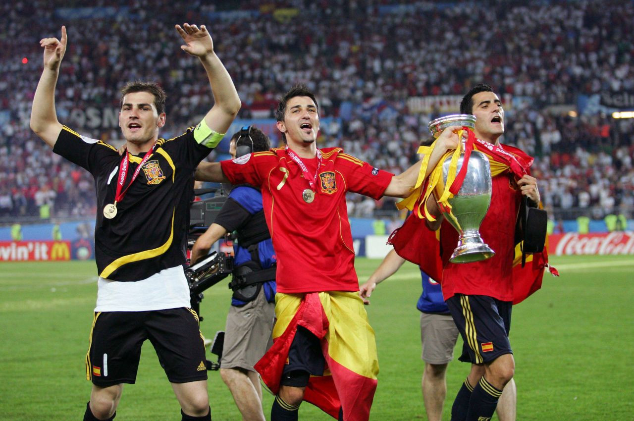 Campionul european cu Spania și golgheterul La Liga &icirc;n 2008 a semnat la 44 de ani un nou contract de jucător! Cum arată acum