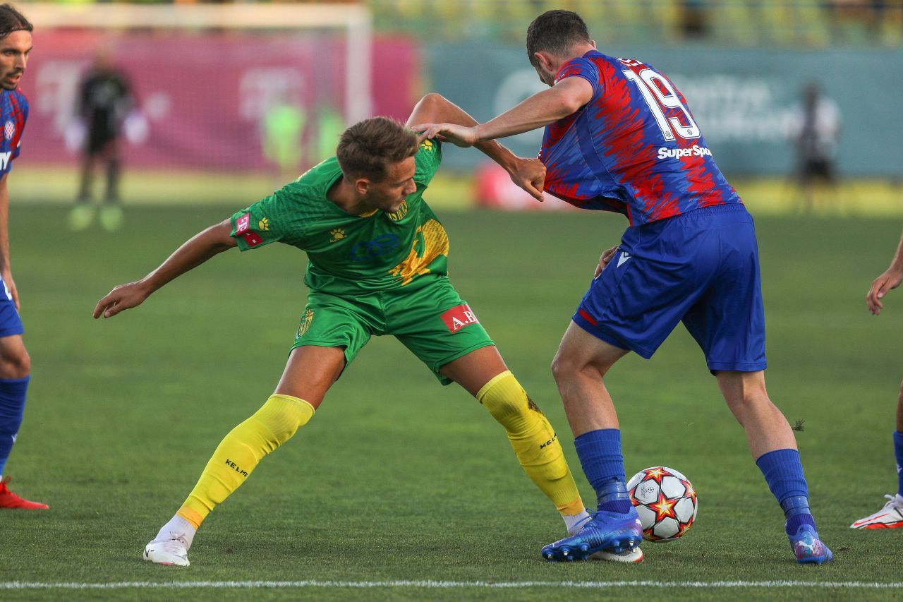Transfer de nicăieri în Superliga României! Mijlocașul neamț va fi prezentat în scurt timp _2