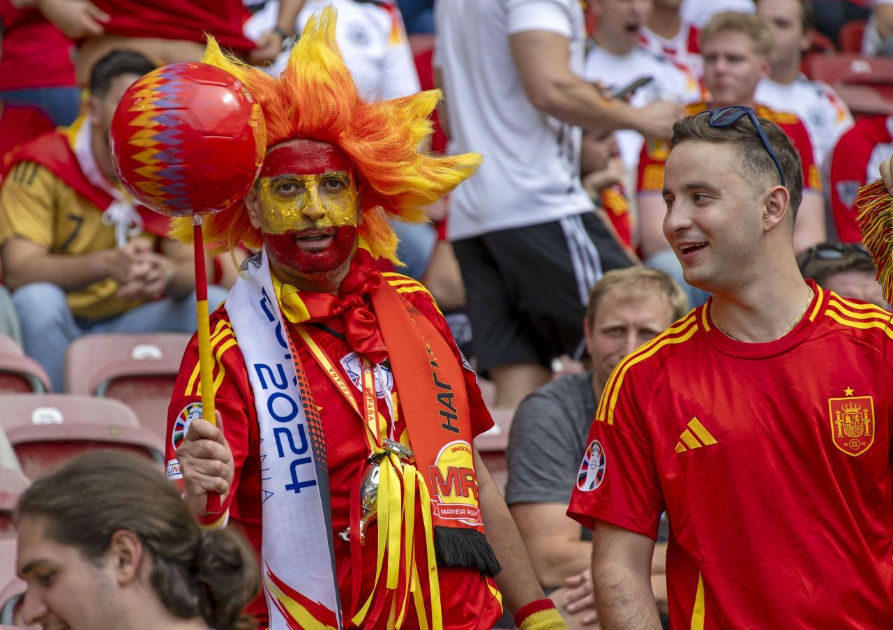 Atmosferă electrizantă pe străzile din Munchen! Spectacol de culori înainte de Spania - Franța_26