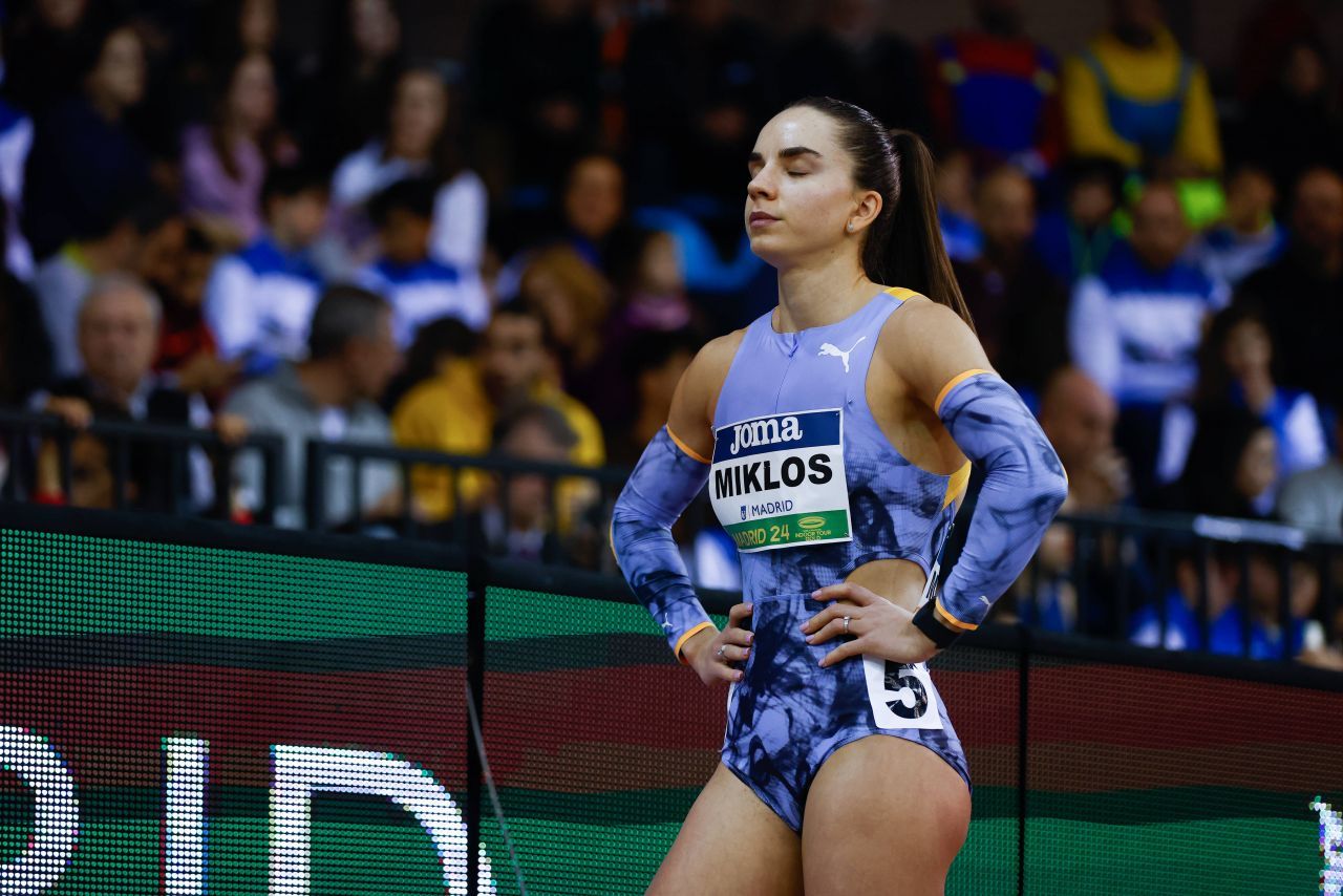 Andrea Miklos, frumoasa sprinteră din Ovalul Magic.