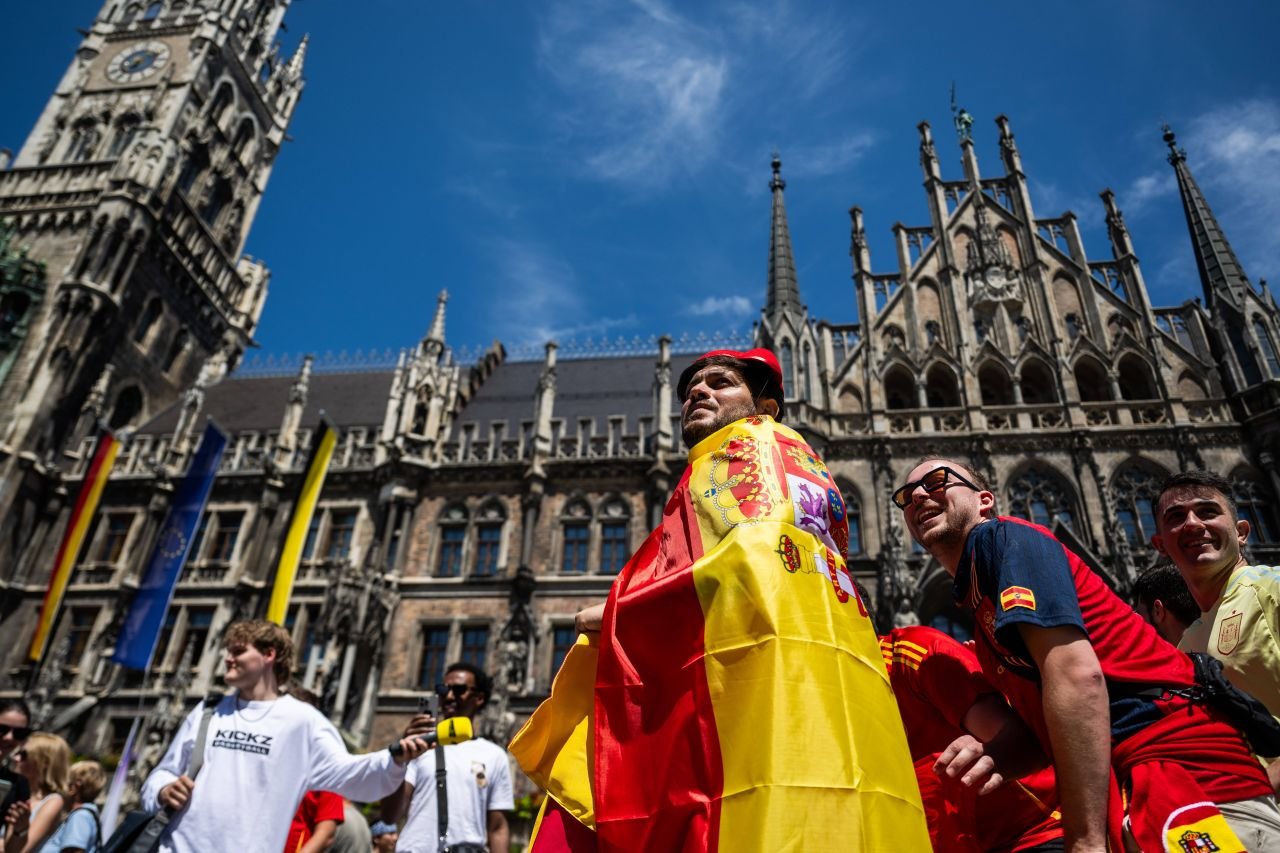 Atmosferă electrizantă pe străzile din Munchen! Spectacol de culori înainte de Spania - Franța_40