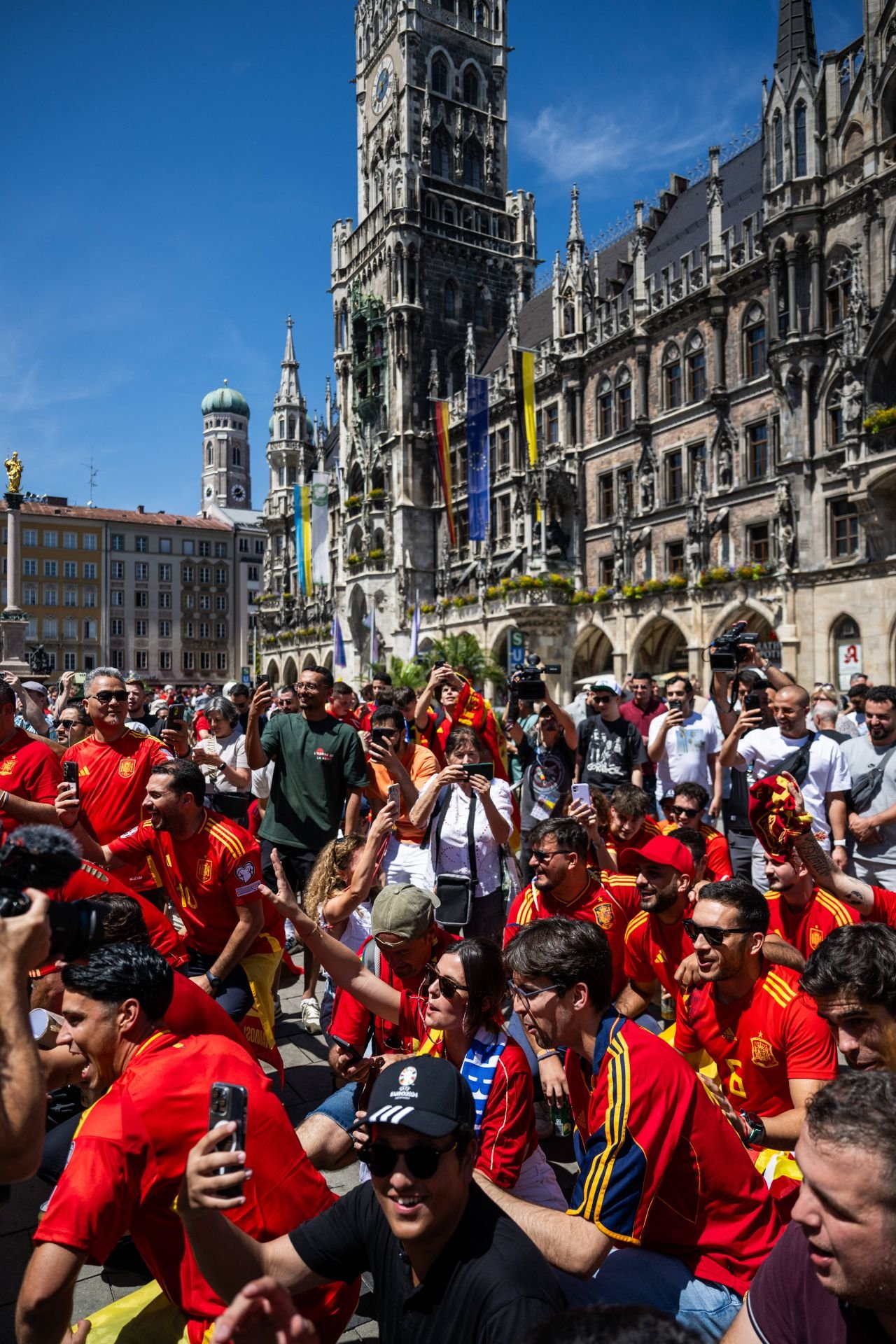Atmosferă electrizantă pe străzile din Munchen! Spectacol de culori înainte de Spania - Franța_43