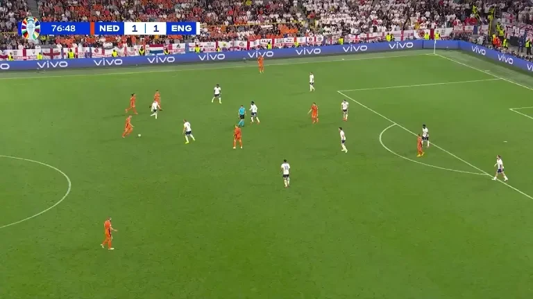 EURO 2024: Olanda - Anglia, Xavi Simons, șut cu pământul, prins de Jordan Pickford