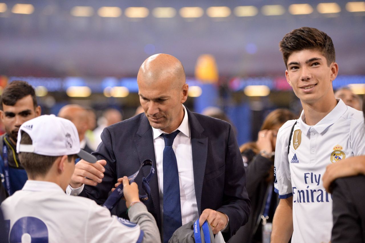 Zidane, OUT de la Real Madrid! _4