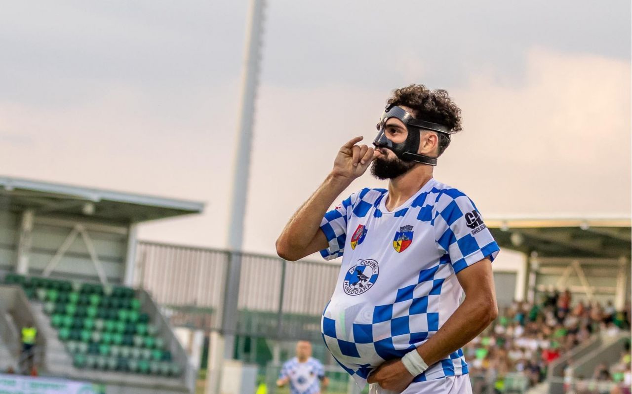 UEFA are banii pregătiți! Ce premiu își asigură Corvinul Hunedoara dacă trece de Paks_14