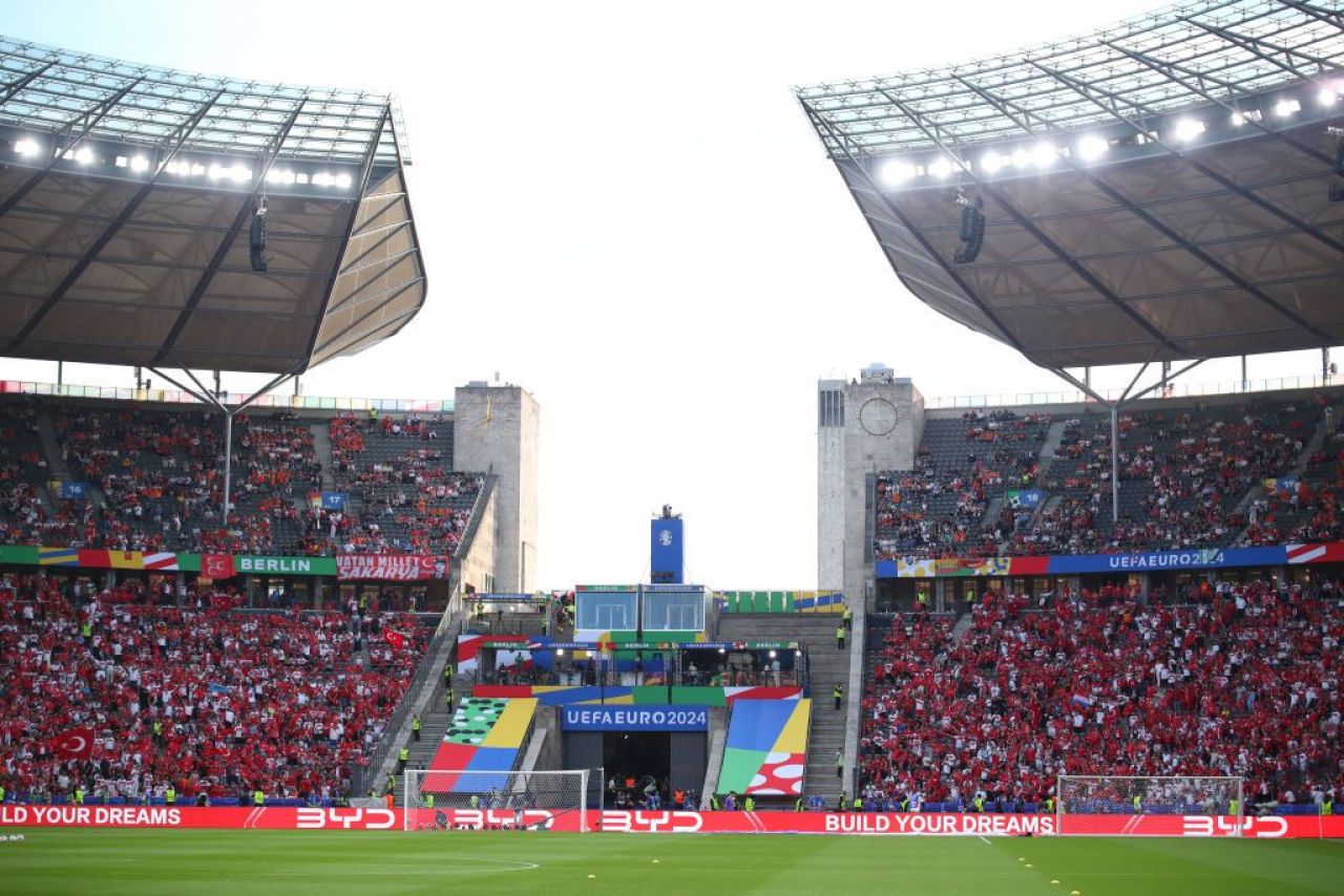Anglia poate deveni prima oară campioană europeană pe stadionul unde Adolf Hitler a fost umilit de Jesse Owens! _6