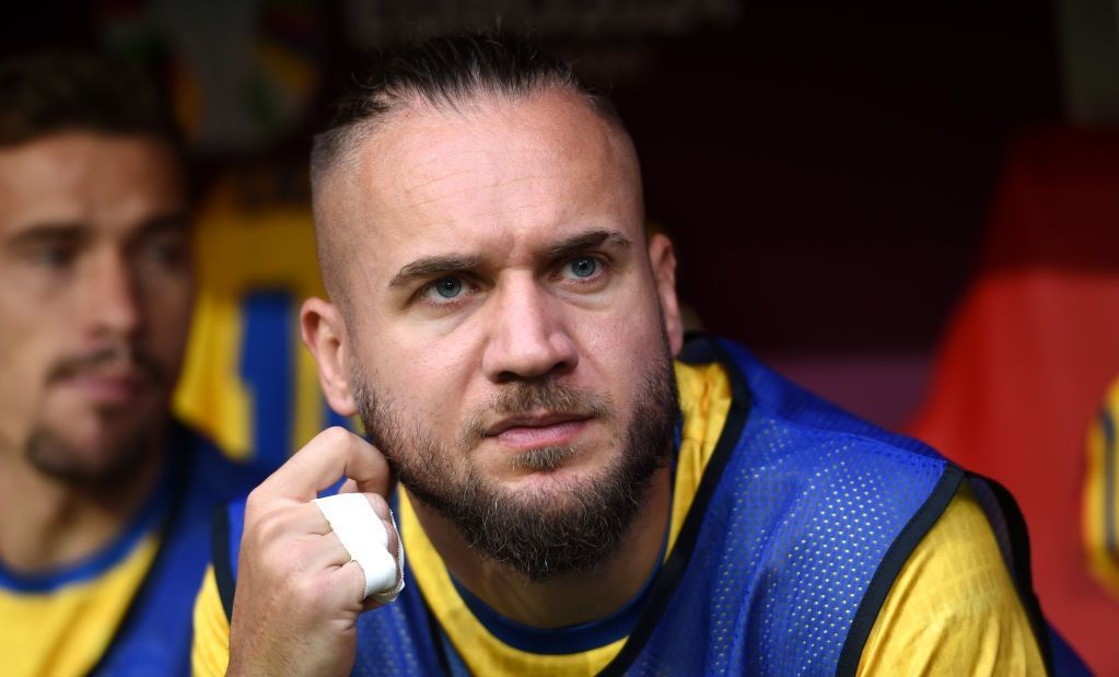 ”Cea mai sexy fotbalistă din lume” a fost prezentată la noua sa echipă!_15