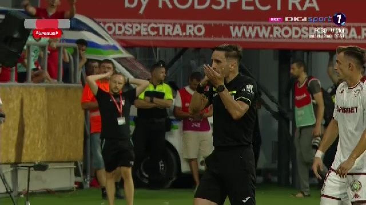 Gafă de proporții la UTA - Rapid. Colțescu a încălcat protocolul VAR: