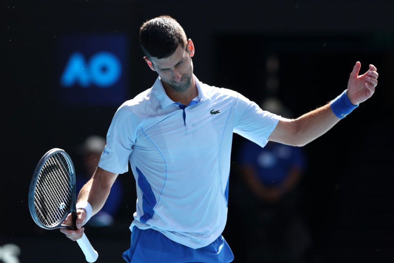 Alcaraz îl surclasează pe Djokovic în finala Wimbledon 2024 și face „dubla Paris - Londra”_12