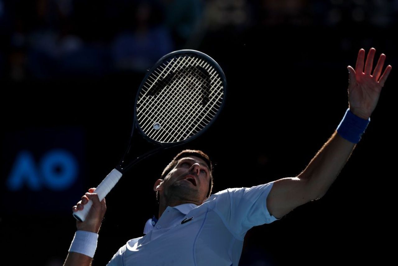 Alcaraz îl surclasează pe Djokovic în finala Wimbledon 2024 și face „dubla Paris - Londra”_19