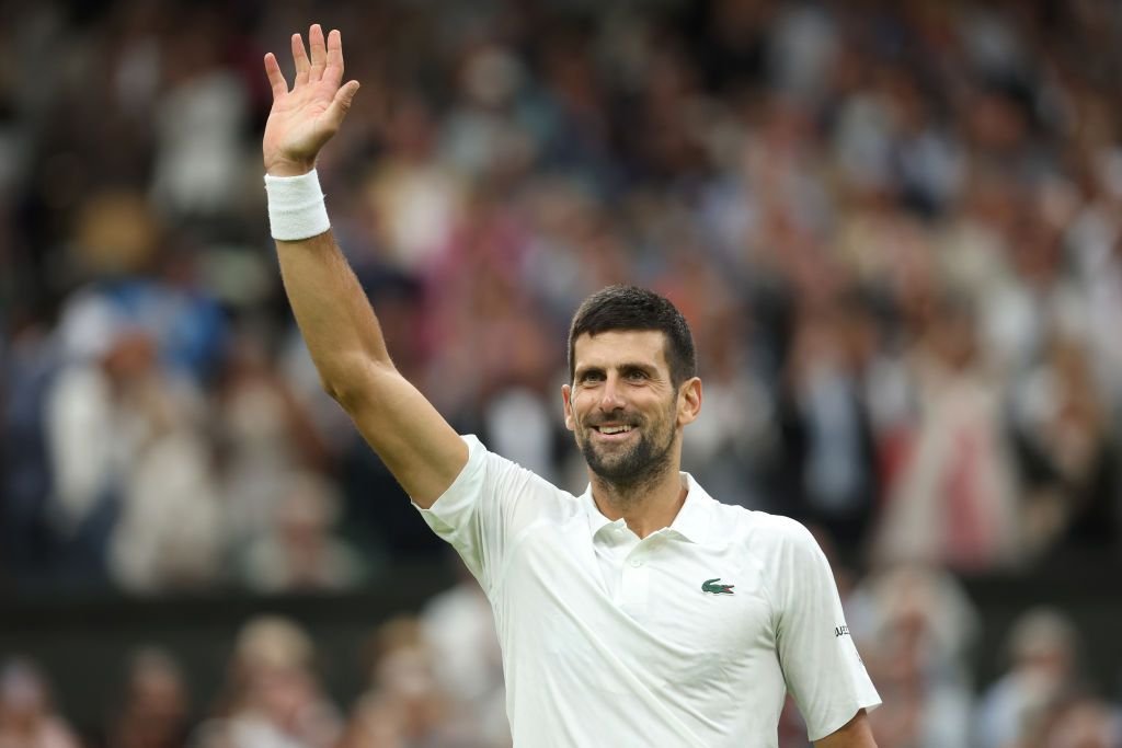 Alcaraz îl surclasează pe Djokovic în finala Wimbledon 2024 și face „dubla Paris - Londra”_48