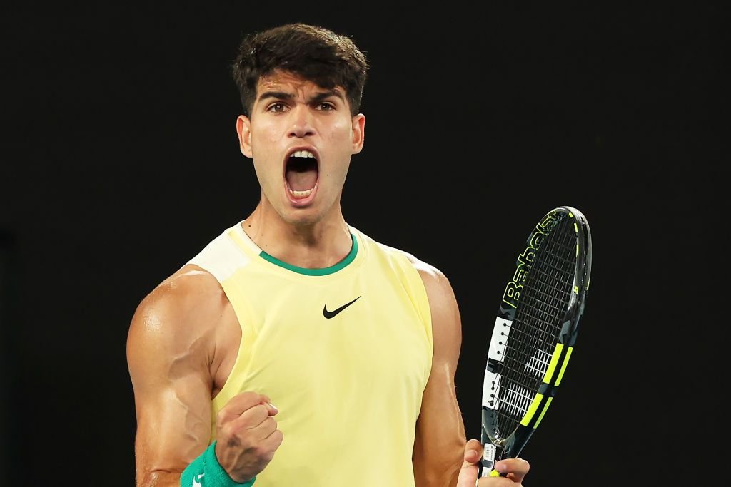 Alcaraz îl surclasează pe Djokovic în finala Wimbledon 2024 și face „dubla Paris - Londra”_52