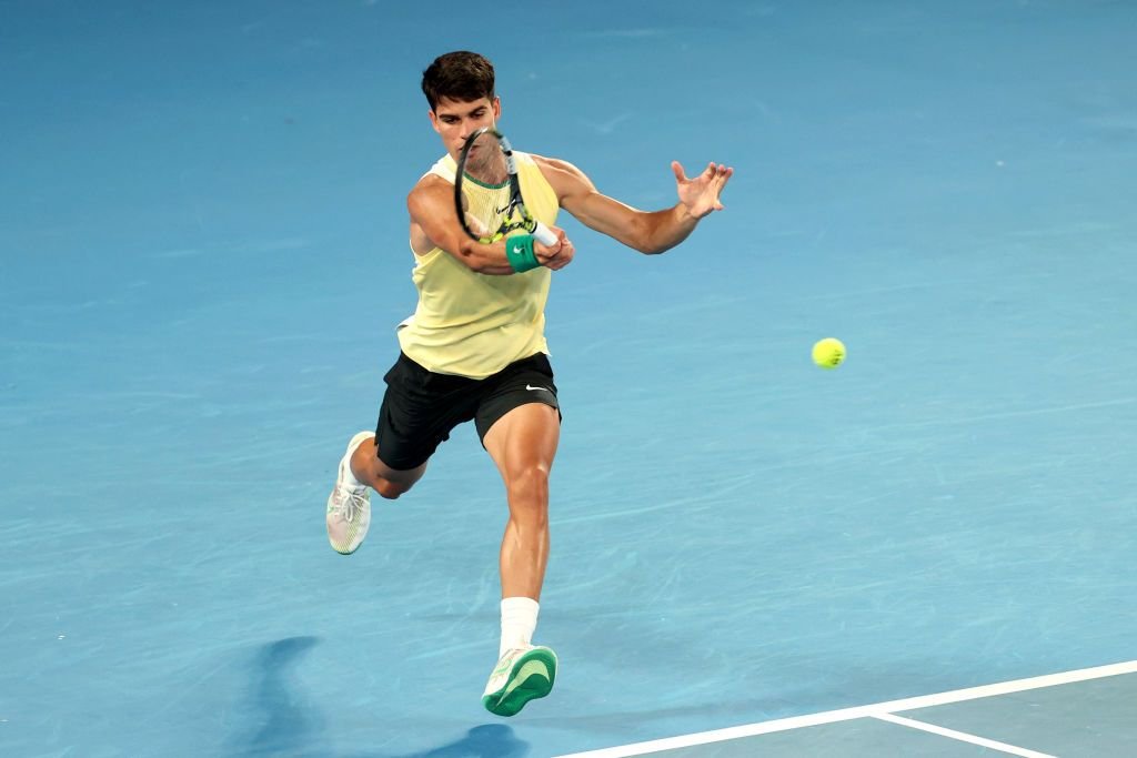 Alcaraz îl surclasează pe Djokovic în finala Wimbledon 2024 și face „dubla Paris - Londra”_53