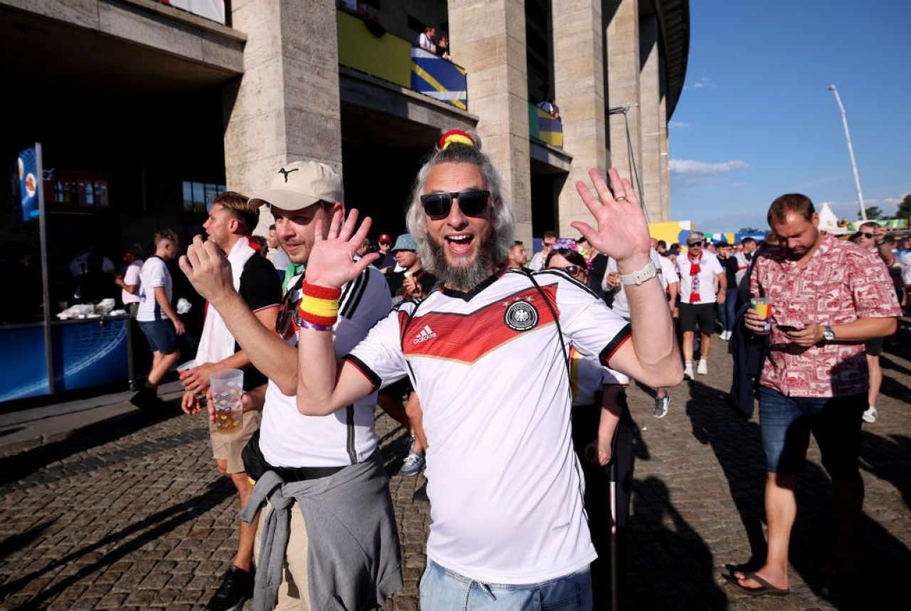 Berlinul a fost luat cu asalt de fani, înainte de finala de la EURO 2024. Spania - Anglia e de la 22:00 pe PRO TV și VOYO_16