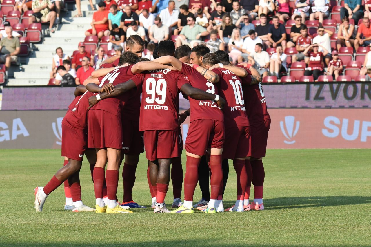 Petrescu poate zâmbi, dar are și motive de îngrijorare. Trei idei după CFR - Dinamo 3-2_4