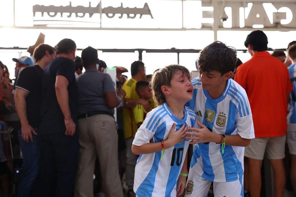 UPDATE | Start amânat la finala Copa America, din cauza incidentelor violente. Fanii au încercat să intre prin gurile de ventilație_8