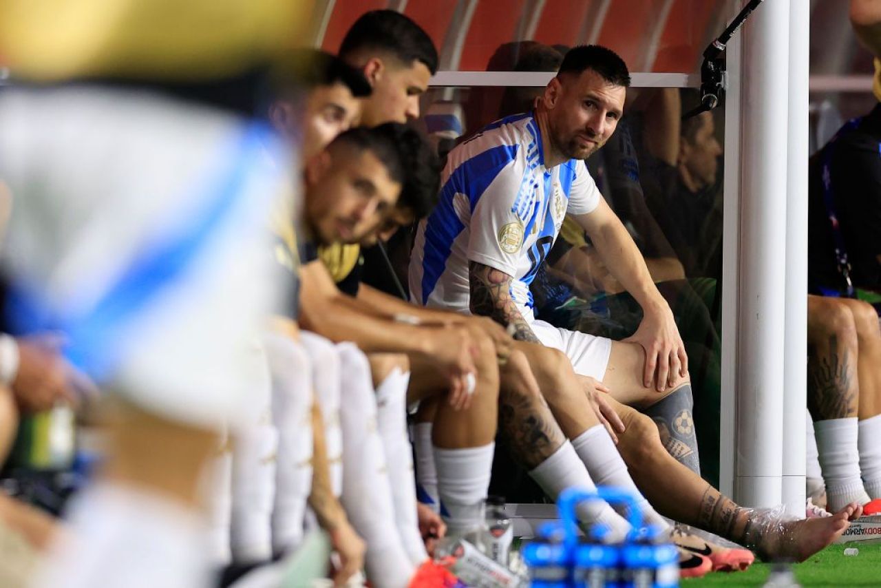 Imagini emoționante! Lionel Messi a ieșit în lacrimi de pe teren, în finala Copa America, din cauza unei accidentări _8