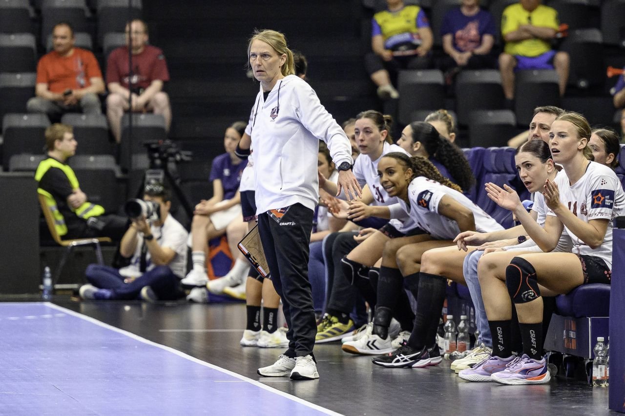 Helle Thomsen revine la CSM București! 
