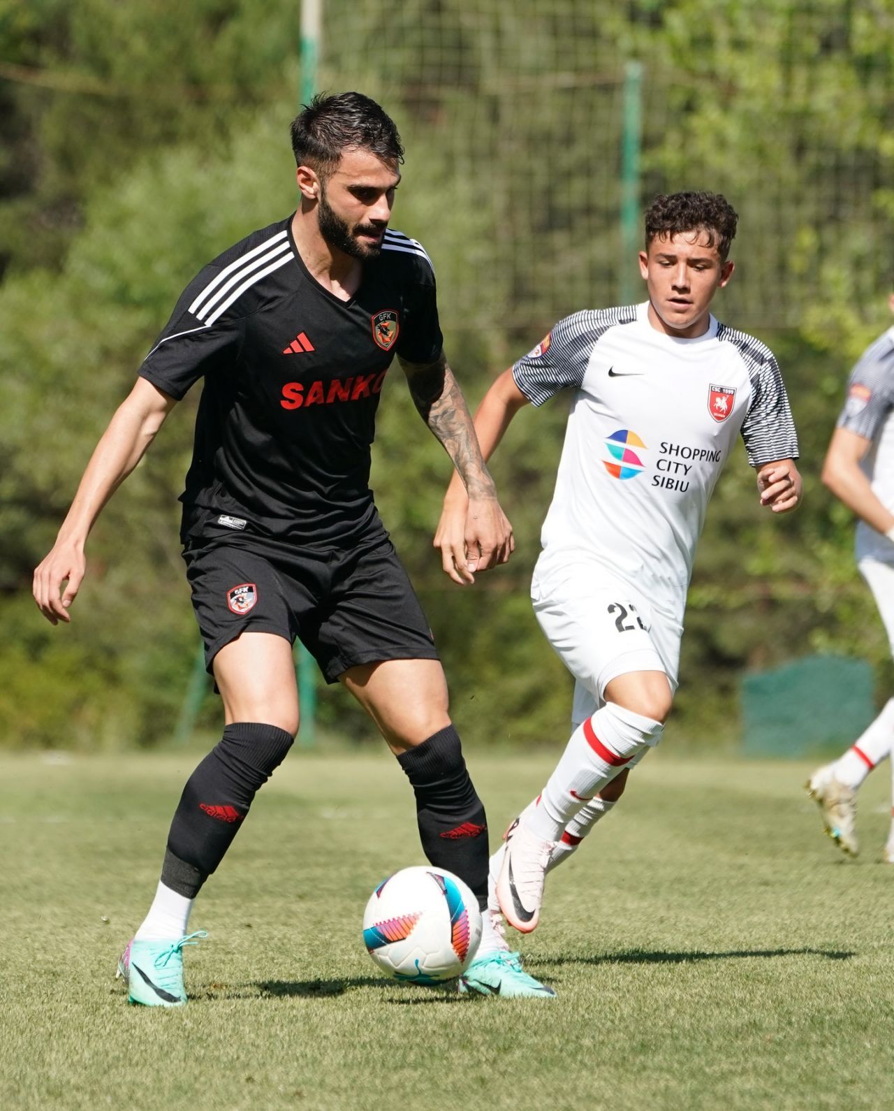 Cât s-a încheiat amicalul CSC Șelimbăr - Gaziantep FK, cu un spaniol Rodri la români și un român decisiv la turci_8