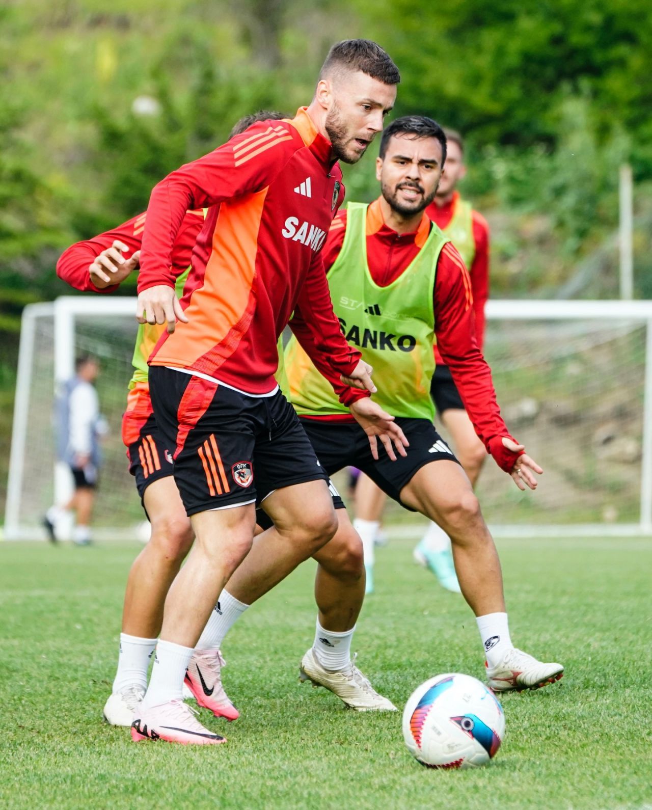 Cât s-a încheiat amicalul CSC Șelimbăr - Gaziantep FK, cu un spaniol Rodri la români și un român decisiv la turci_18