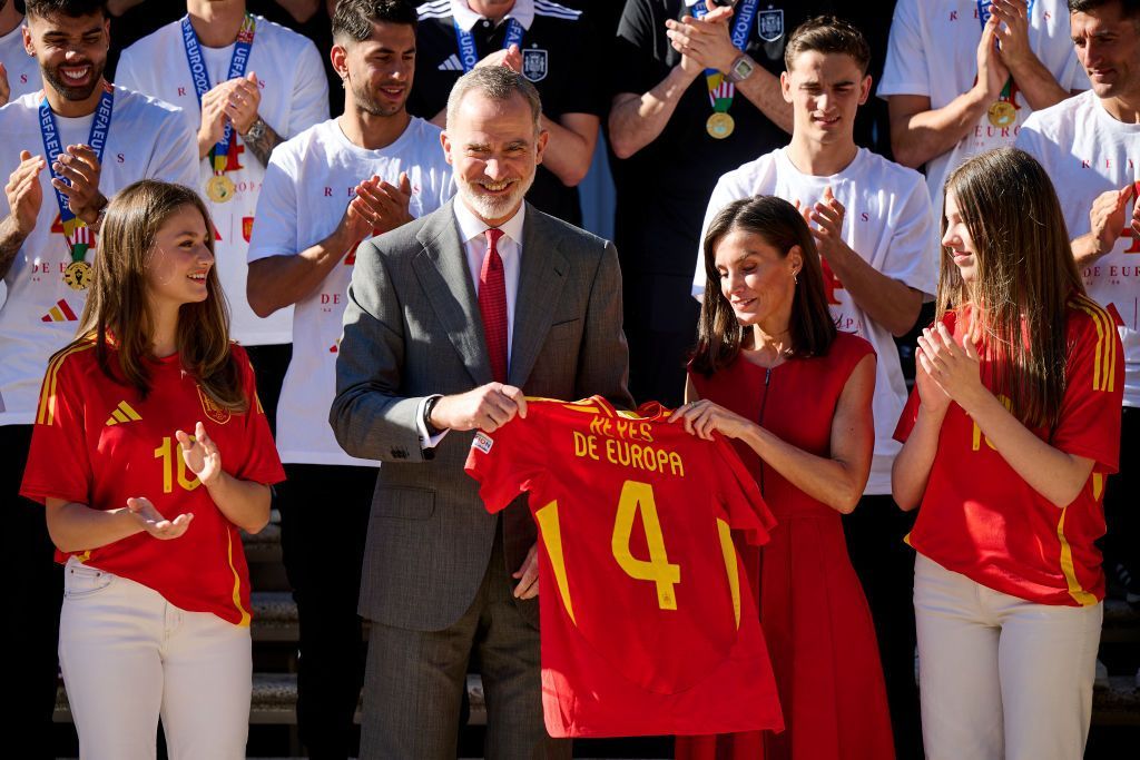 Nebunie la Madrid! Furia Roja a sărbătorit cu zeci de mii de fani trofeul câștigat la EURO 2024_3